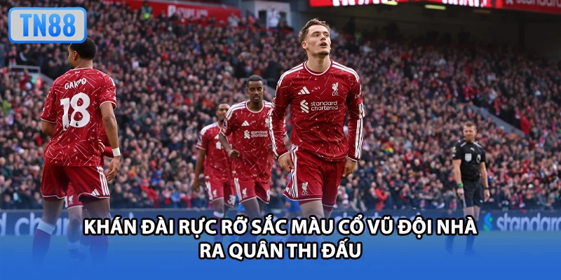 Khán đài rực rỡ sắc màu cổ vũ đội nhà ra quân thi đấu